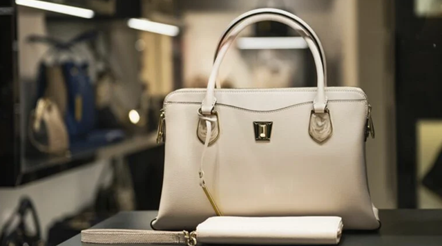 Trending: Bodysuits and Faded Friendship Jeans